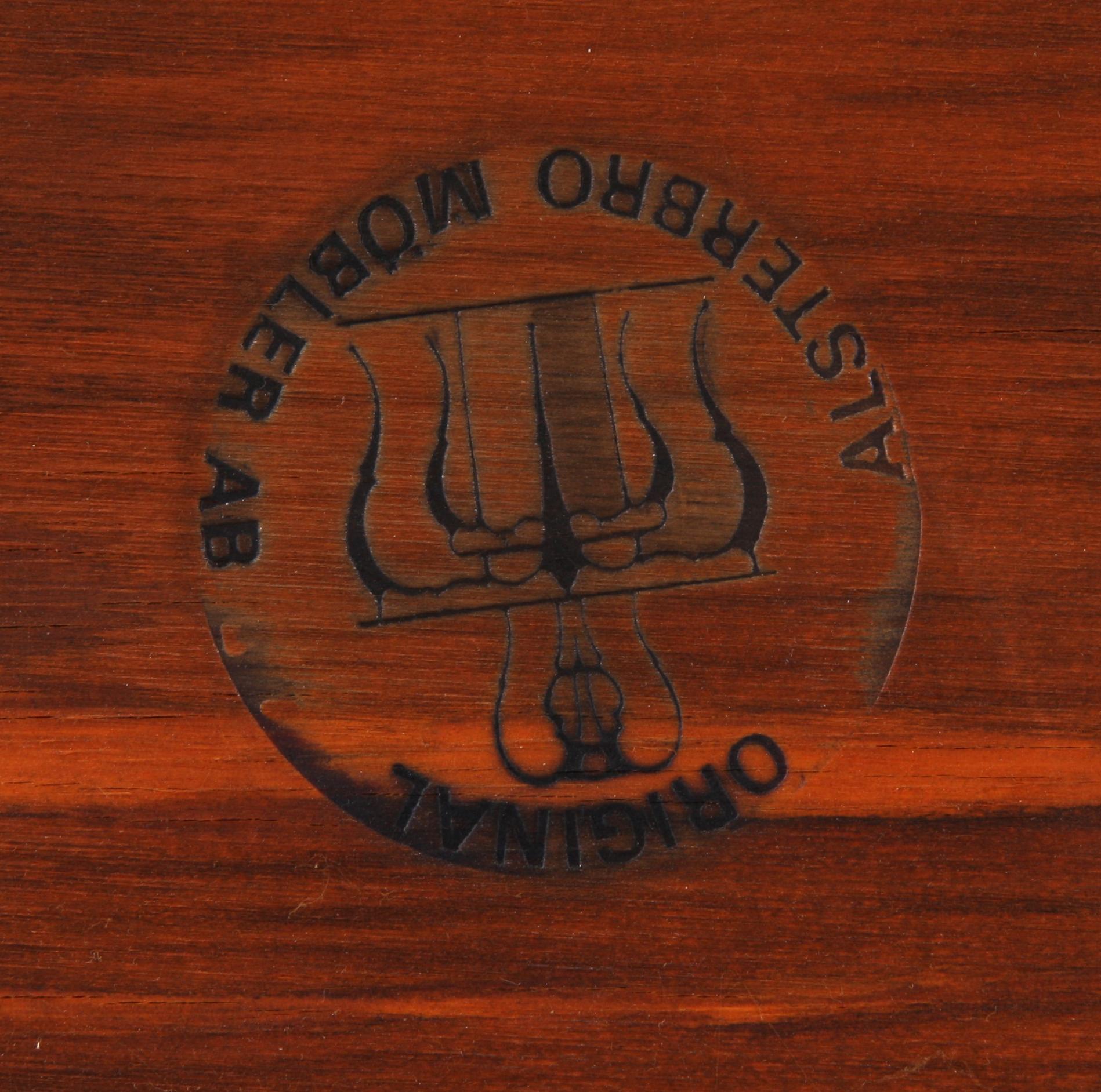 VITRINSKÅP, Louis XV-stil, 1900-tal.