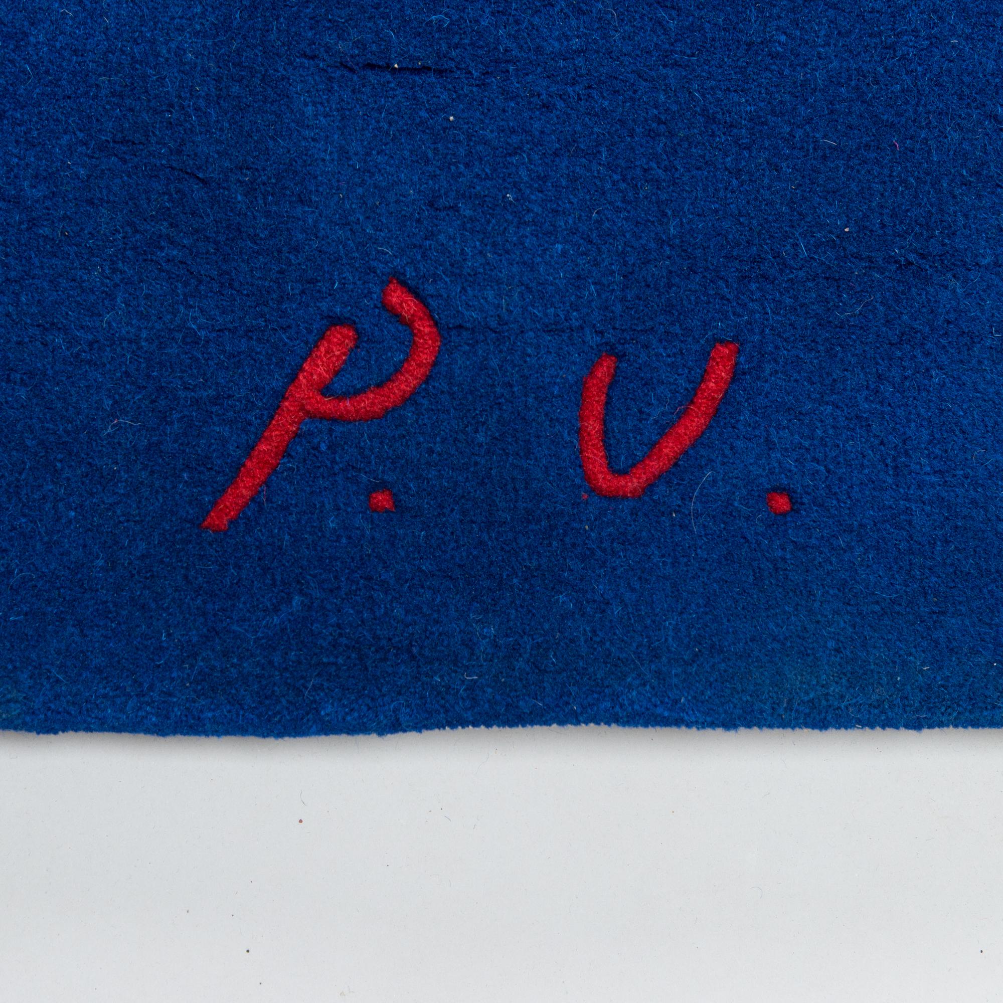 Pauli Vuorisalo, matto / seinätekstiili, "Jonglöörit", signeerattu P.V. 2004, n. 220 x 160 cm.