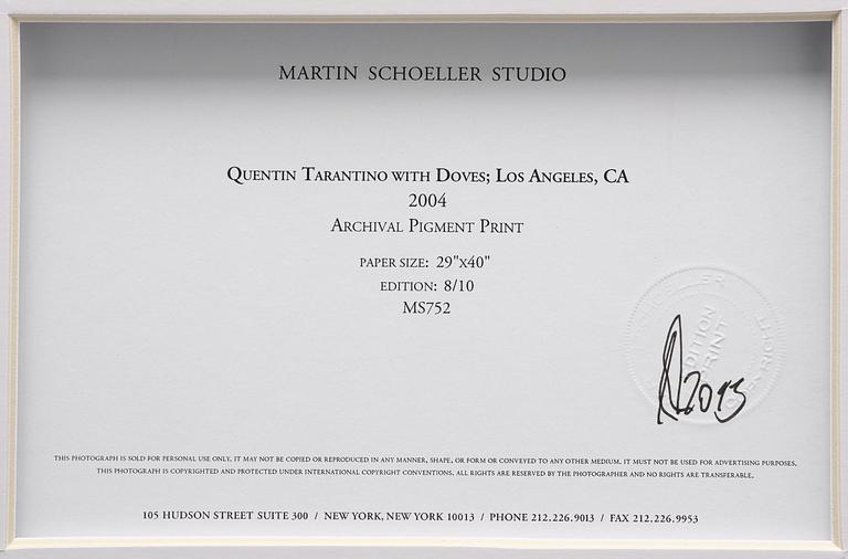 Martin Schoeller, "Quentin Tarantino with Doves; Los Angeles, CA", 2004.