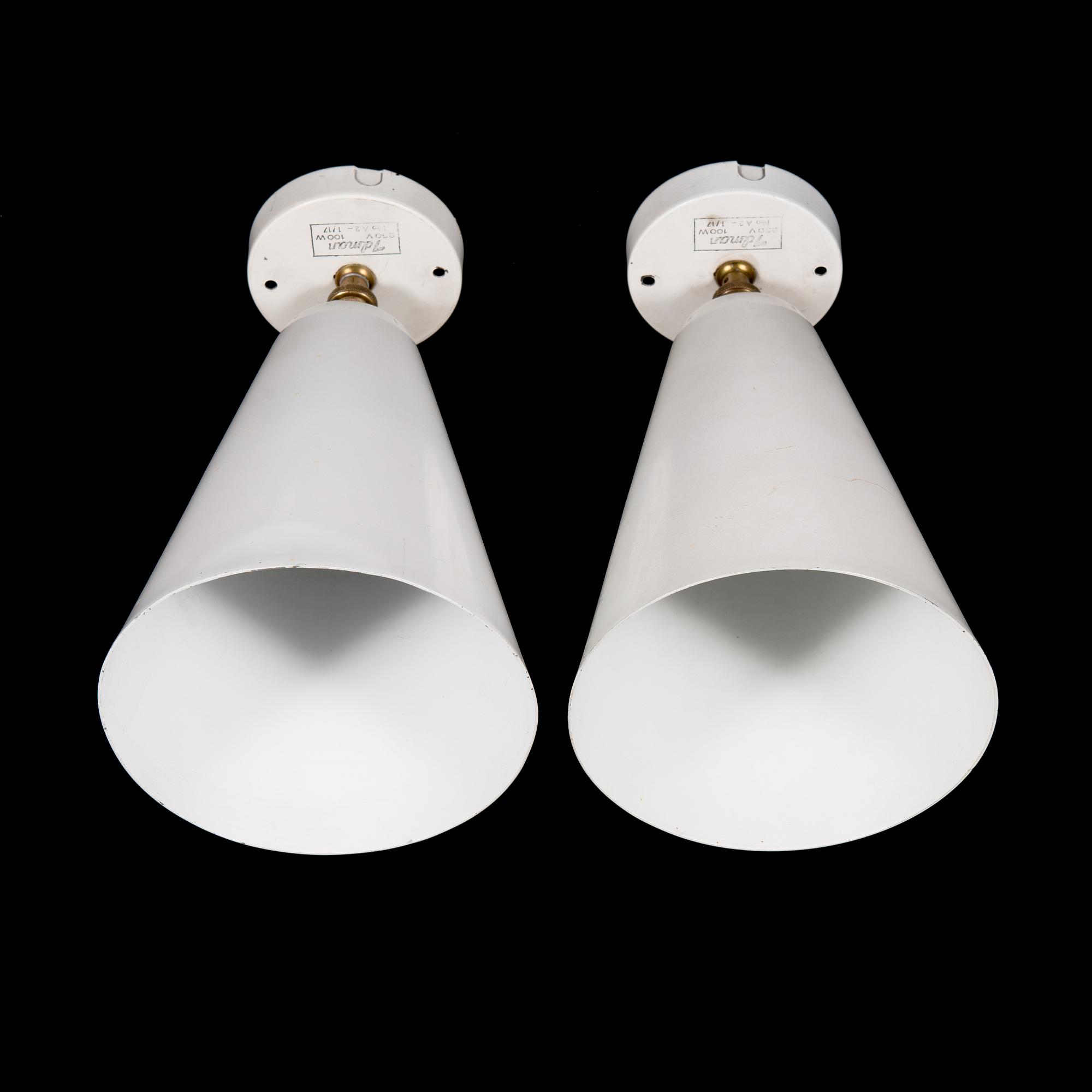 Paavo Tynell, A pair of mid 20th century spotlights model A2-1 / 17, Idman, Finland.