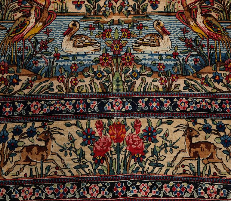 MATTA, Isfahan, semiantik, ca 210x140 cm.