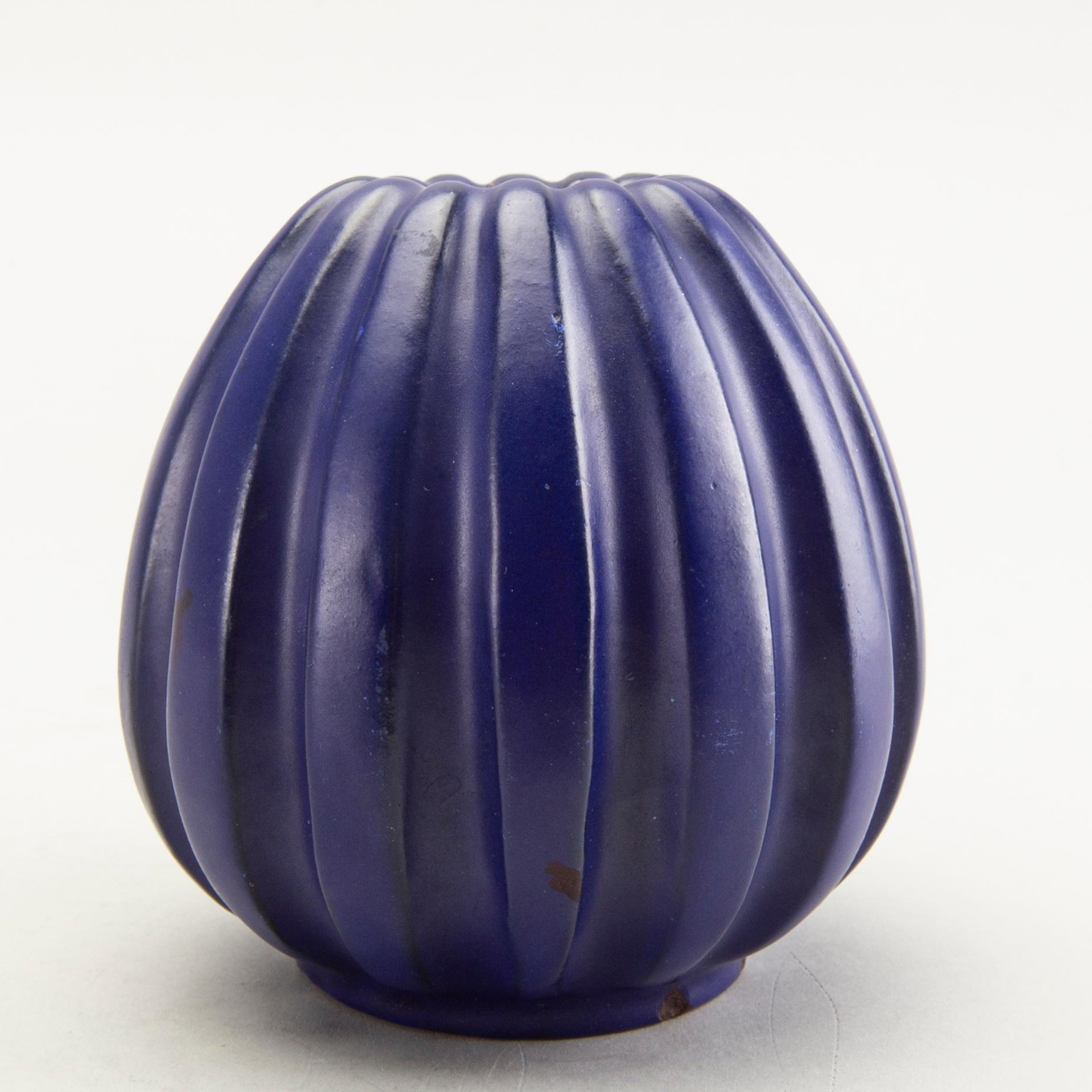 Vicke Lindstrand, vase, earthenware, Upsala-Ekeby.