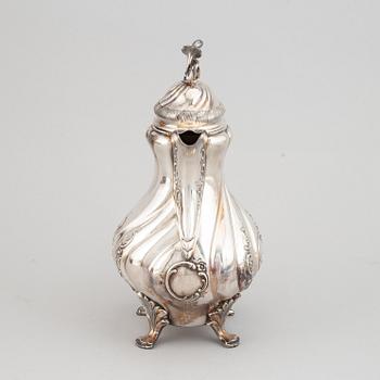 A silver coffee pot by CG Hallberg, Stockholm 1954.