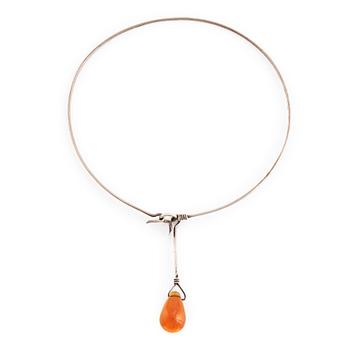 51. Collier, silver med glasdroppe, sannolikt 1950-tal.