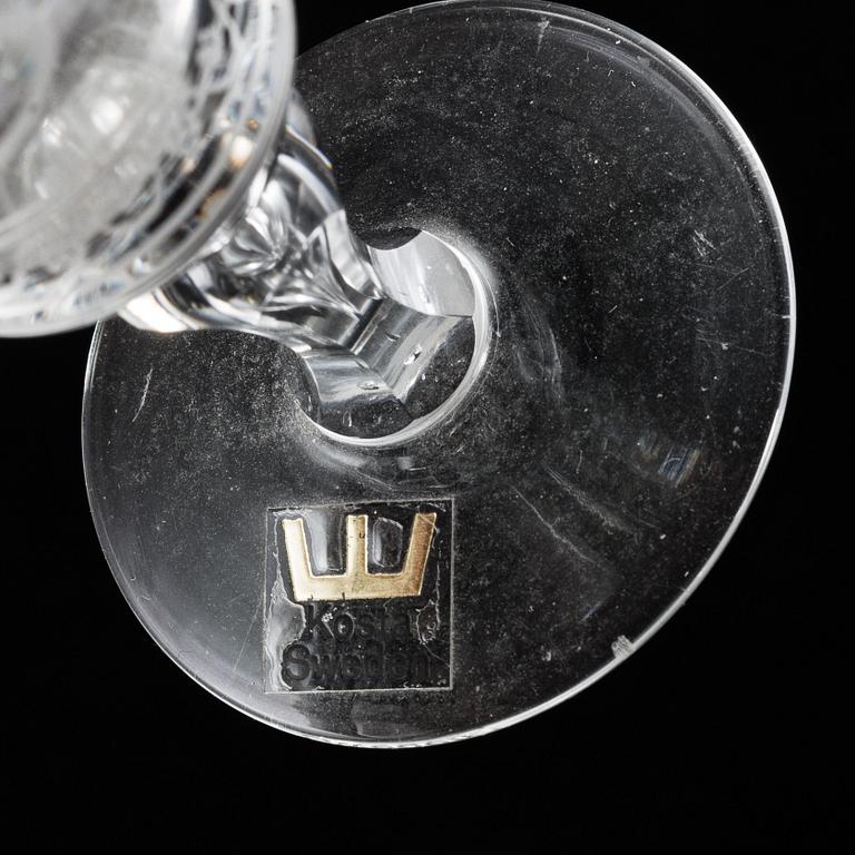 VICKE LINDSTRAND, three vodka glasses and two beer glasses, 'Dalecarlia' from Kosta.