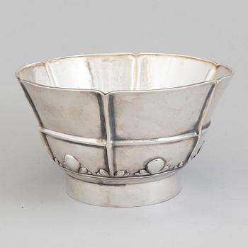 A Danish Art Nouveau sterling silver bowl, maker's mark Johan Rohde for A. Michelsen, Copenhagen 1919.