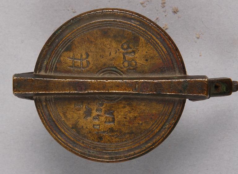 VIKTSATS, 7 delar, mässing, märkt 1880.