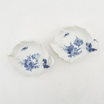 Service approximately 140 pieces "Blue Flower" Royal Copenhagen Denmark 20th century porcelain.