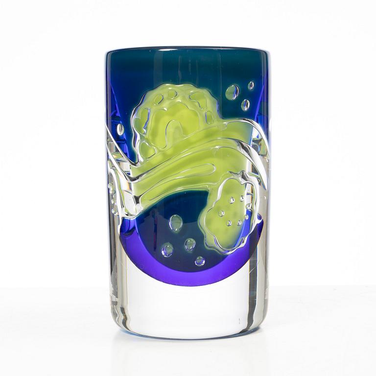 Olle Alberius, an Ariel glass vase, Orrefors, 1980's.