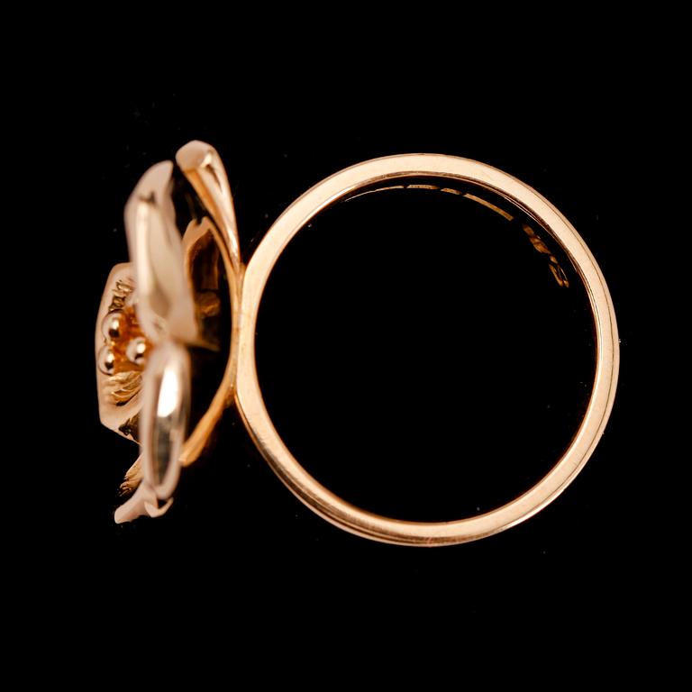 RING, 18 k guld, Tebon Nyköping, 2011. Vikt ca 16 gram.