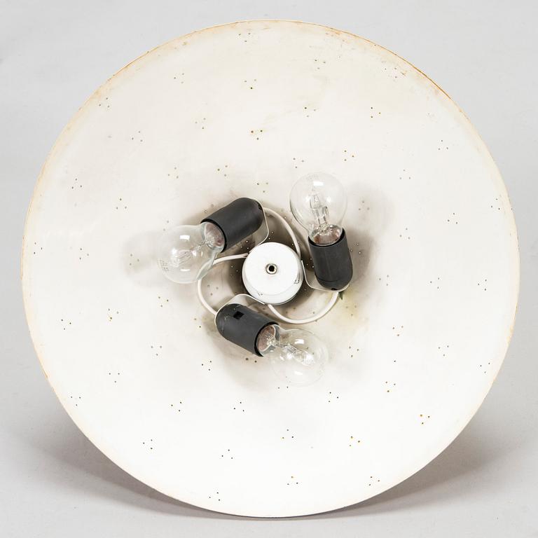 Paavo Tynell, taklampa, modell J 1965, Idman 1900-talets mitt.