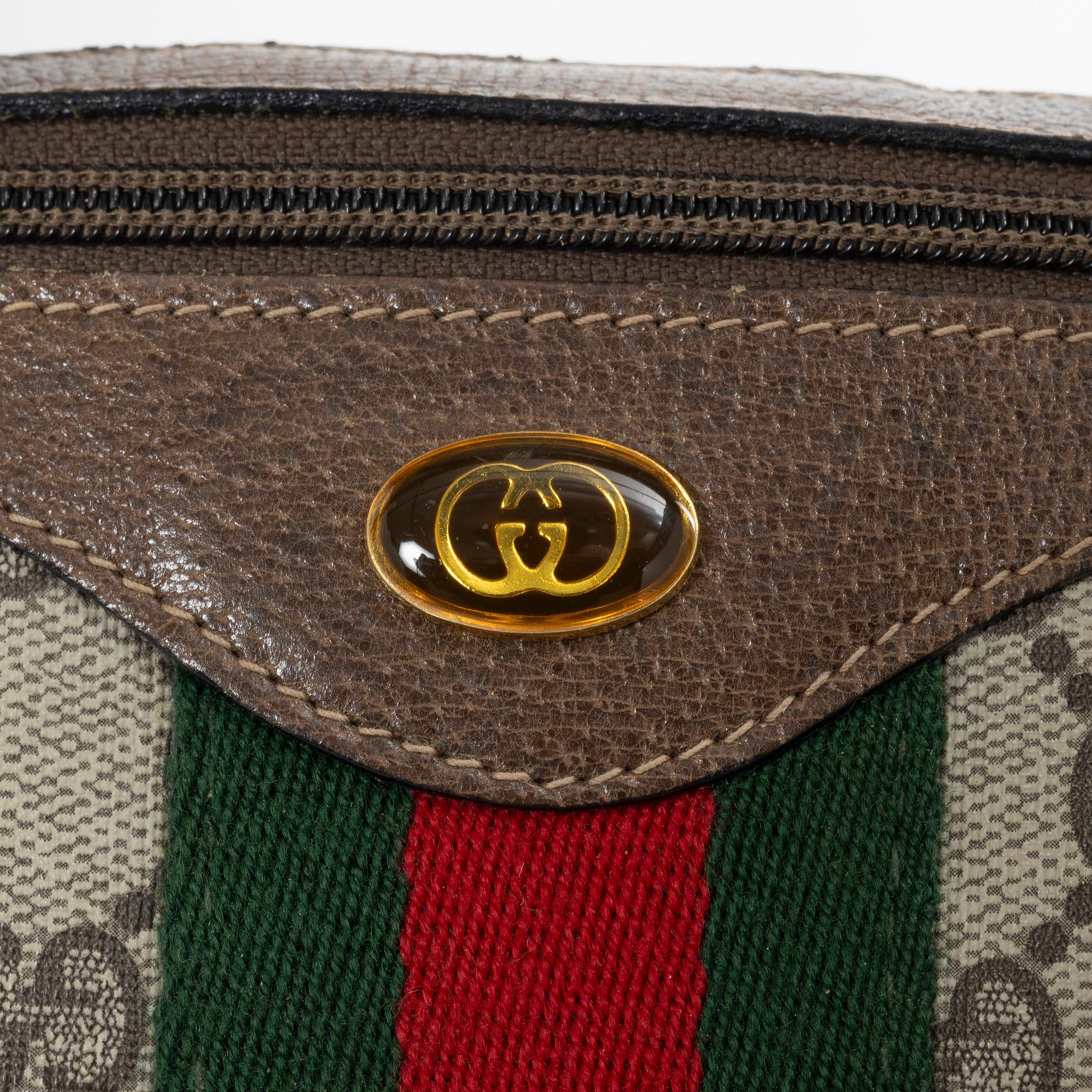 Gucci, Translation: "bag, vintage".