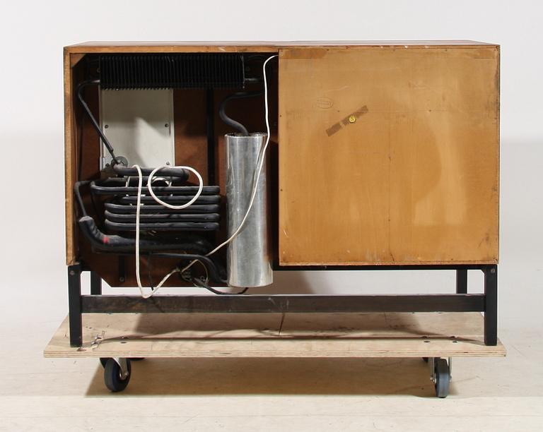 BARSKÅP MED KYLSKÅP, design Bernadotte & Björn, Atlas and Silkeborg Mobelfabrik, Danmark, 1960-tal.