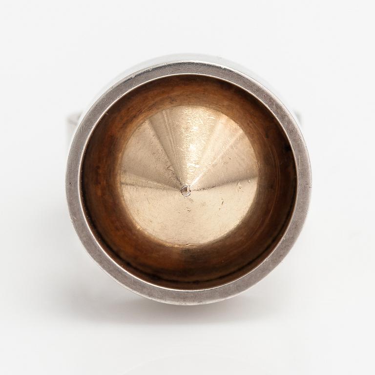 Elis Kauppi, A silver and gilded silver ring. Kupittaan kulta, Turku 1965.