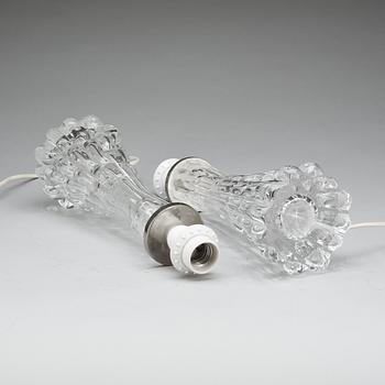 BORDSLAMPOR, ett par glas. Carl Fagerlund Orrefors. 1900-talets andra hälft.
