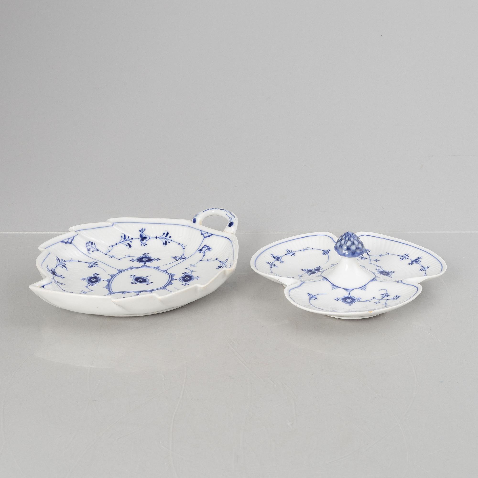 Service pieces, 5 pcs, porcelain, "Blue Fluted", Royal Copenhagen, Denmark.