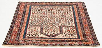 A rug, antique, Shirvan/Dagestan, Namazlyk, ca 138 x 114 cm.