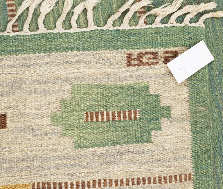 RUG. Flat-weave (Rölakan). Signed AGS (Anna-Greta Sjöquist). Sweden around the middle of the 20th century.