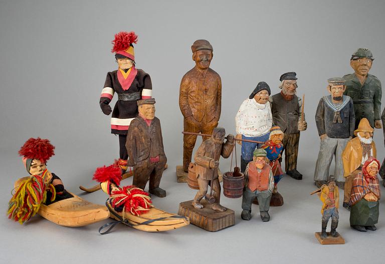 TRÄFIGURER 19 st, omkring 1940-50-tal.