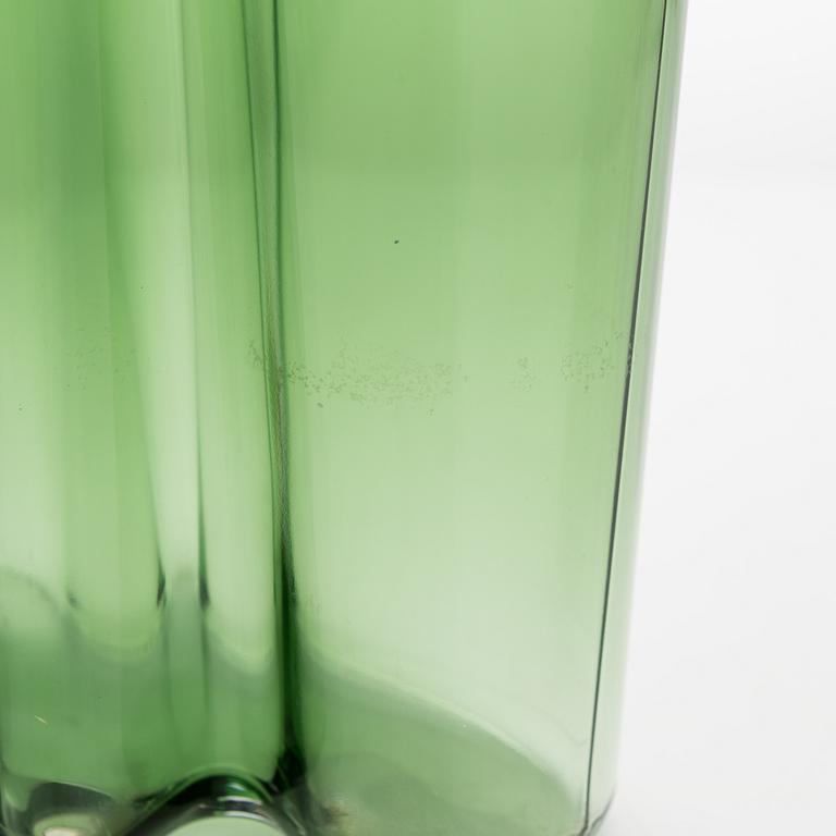 Alvar Aalto, a 'Savoy' 50-year jubilee vase, 3030, signed A. Aalto 1936-1986 Iittala 2447/8000.