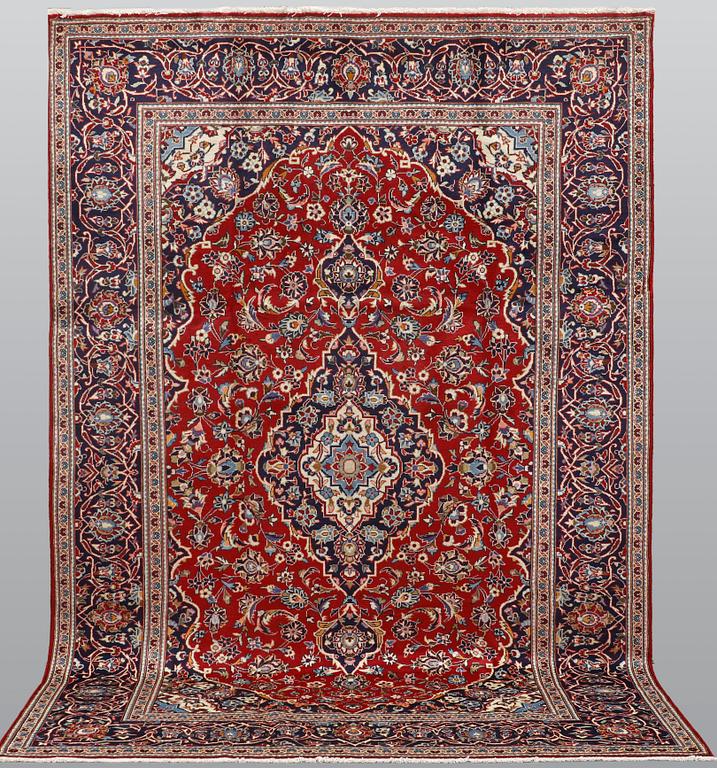 A carpet, Keshan, ca 297 x 198 cm.