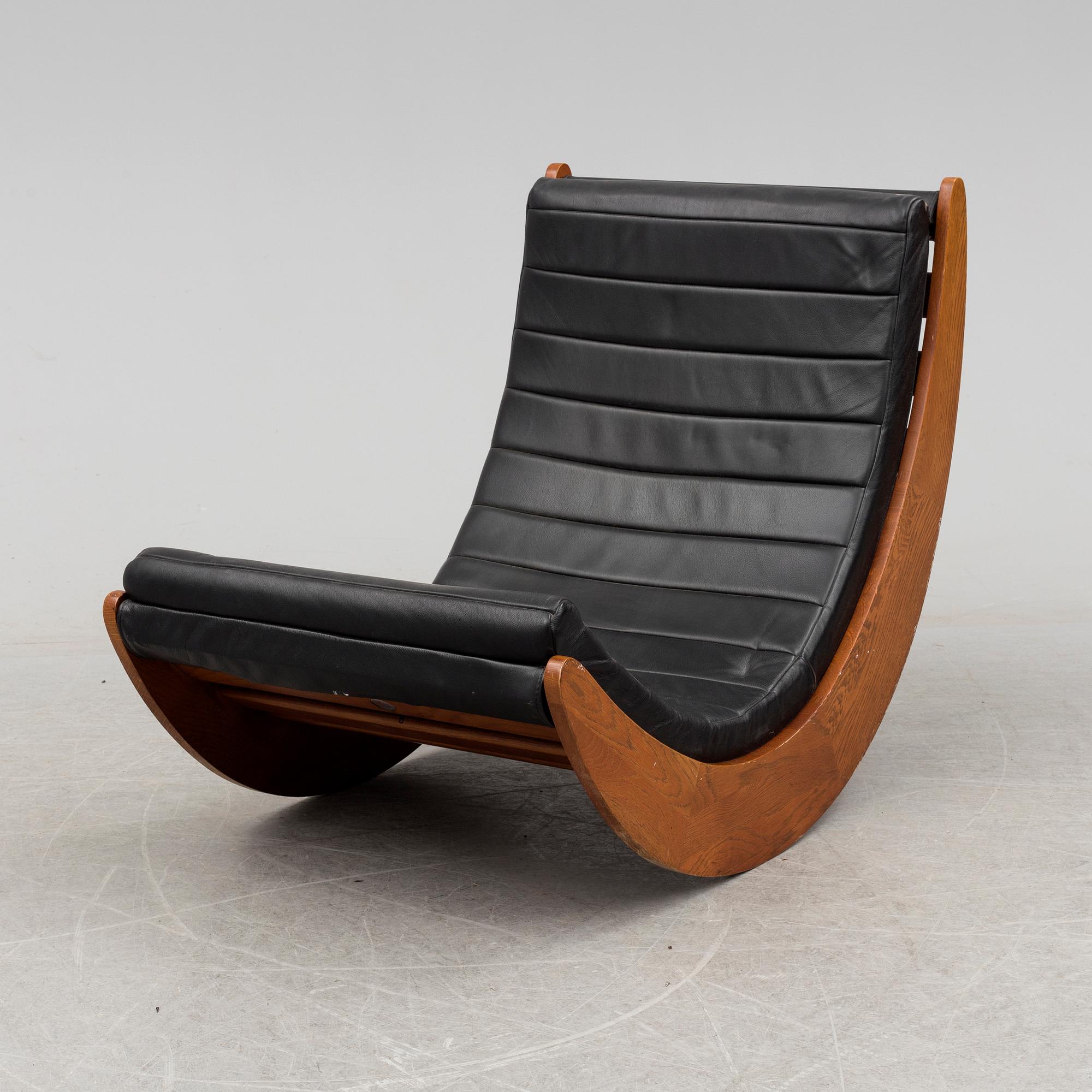 A Relaxer rocking chair by Verner Panton 2007. Bukowskis
