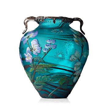 25. A Burgun & Schverer Art Nouveau cameo glass vase, France ca 1900.