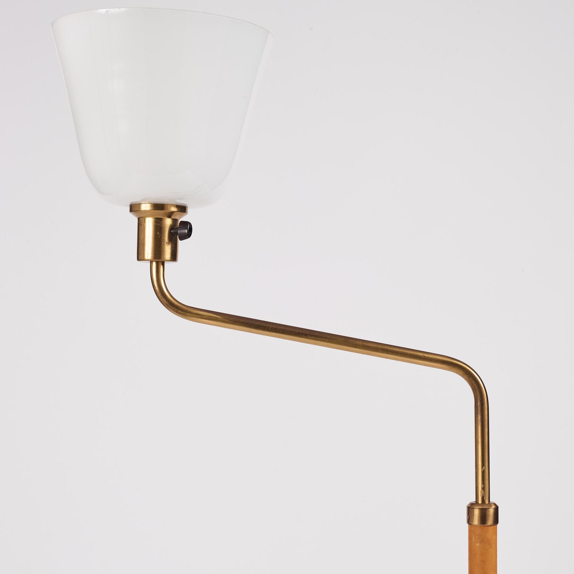 Bertil Brisborg, golvlampa, modell "31644", Nordiska Kompaniet 1940-tal.