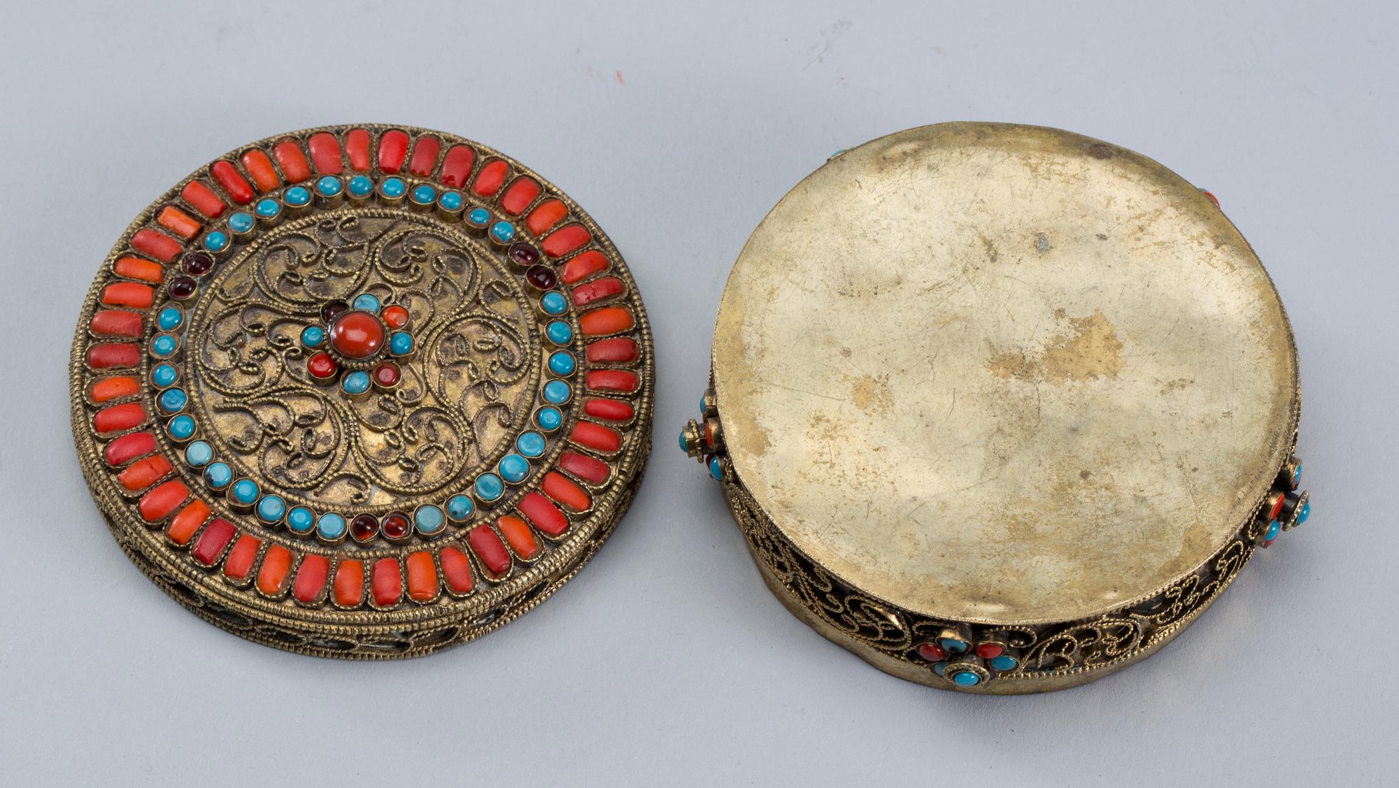 ASK MED LOCK, Kina, 1800-talets slut.