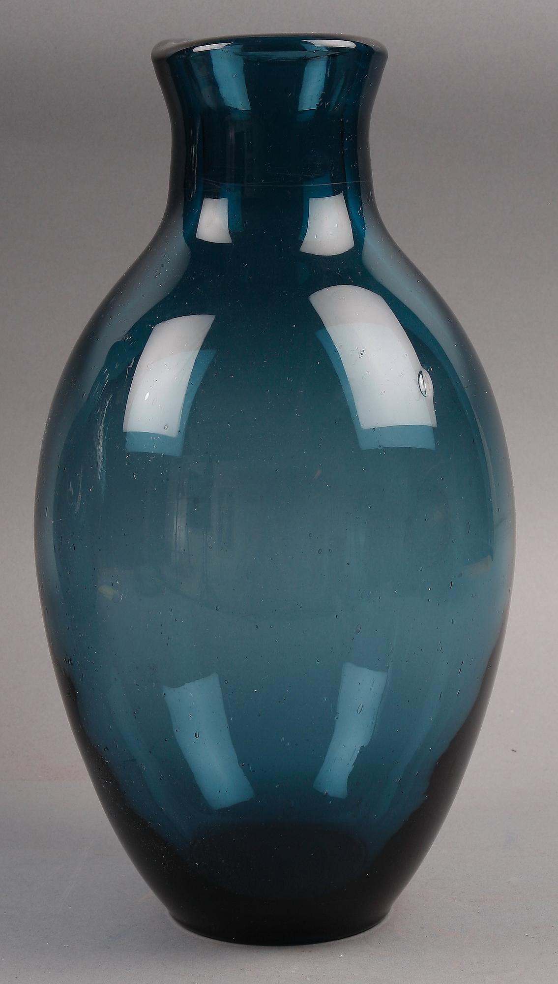 VAS, glas, Erik Höglund, Boda. Sign och dat 1957.