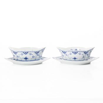 Royal Copenhagen, servisdelar 4 st, "Musselmalet", Danmark.