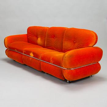 Kurt Hvitsjö, a 1970s sofa, 'Hannibal', Isku.