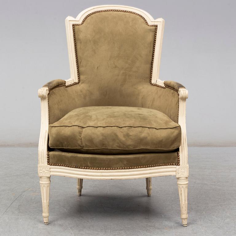 A French Louis XVI bergère, late 18th century.