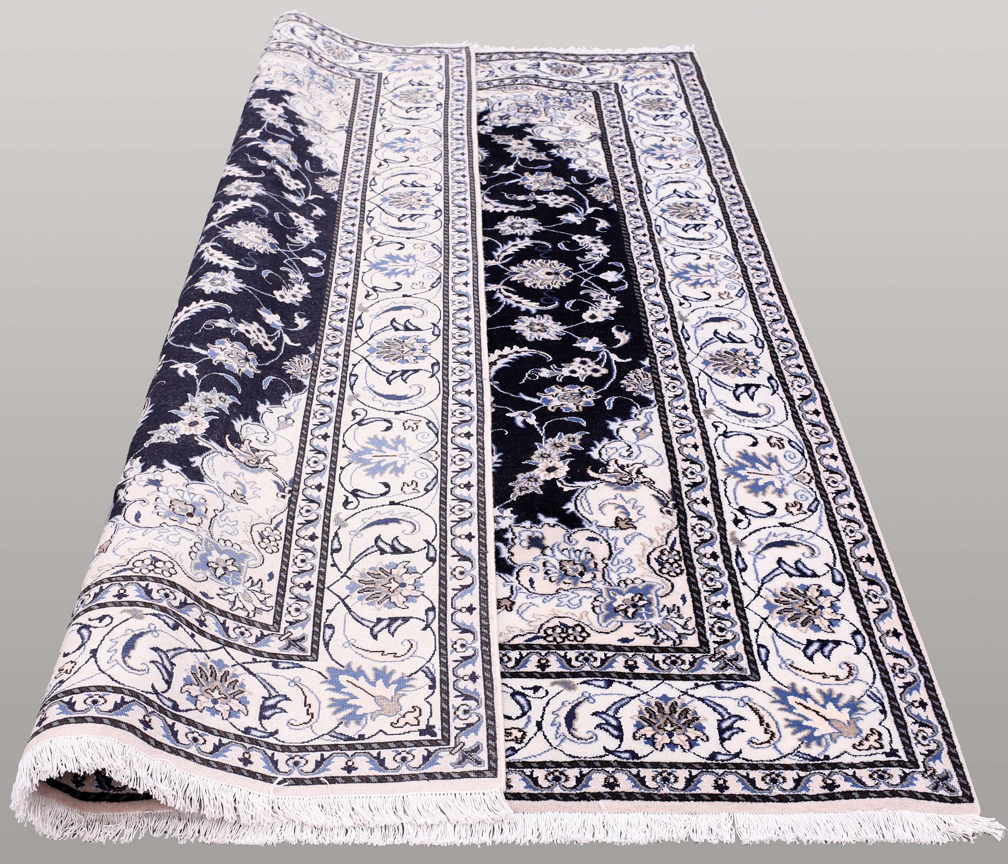 Matto, Nain part silk, ca 290 x 202 cm.