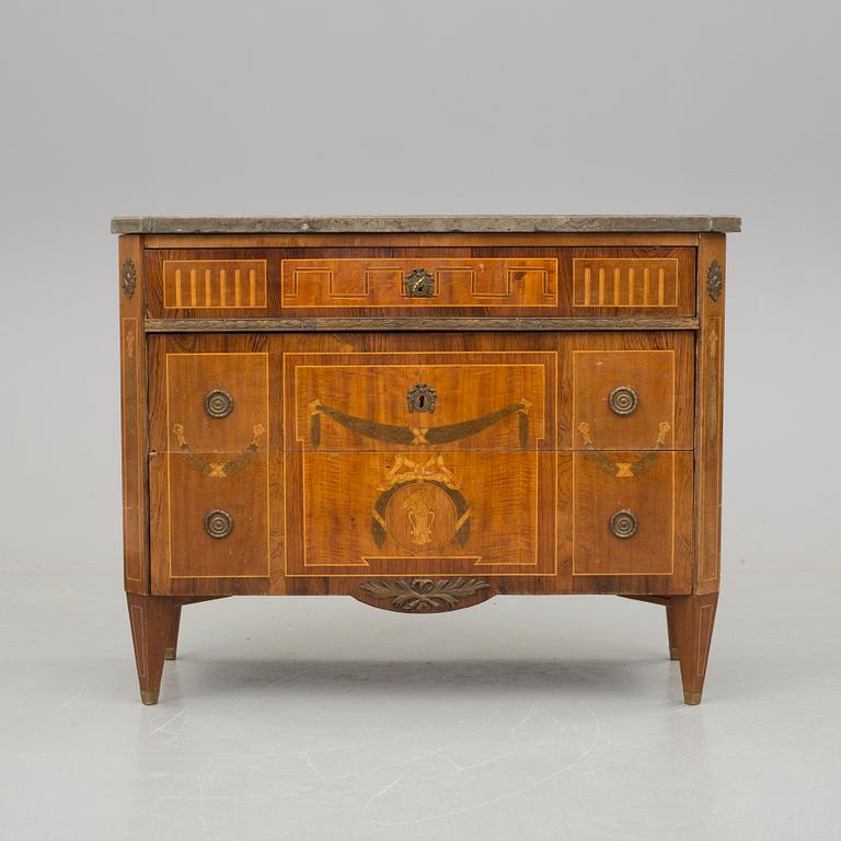 BYRÅ, gustaviansk, 1700-talets slut/ 1800-talets början.
