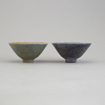 CARL-HARRY STÅLHANE, two stoneware bowls from Rörstrand.