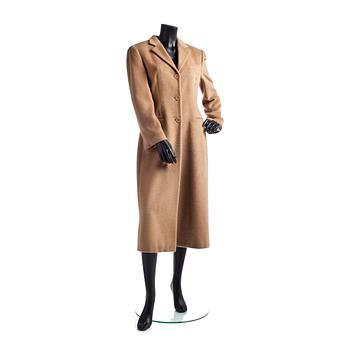 GIORGIO ARMANI, a beige cashmere coat.