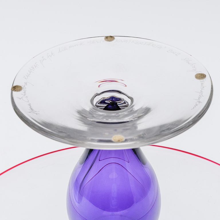 ANNA ÖRNBERG, skulptur, 2 delar, glas, Strömbergshyttan, signerad och daterad 2002.