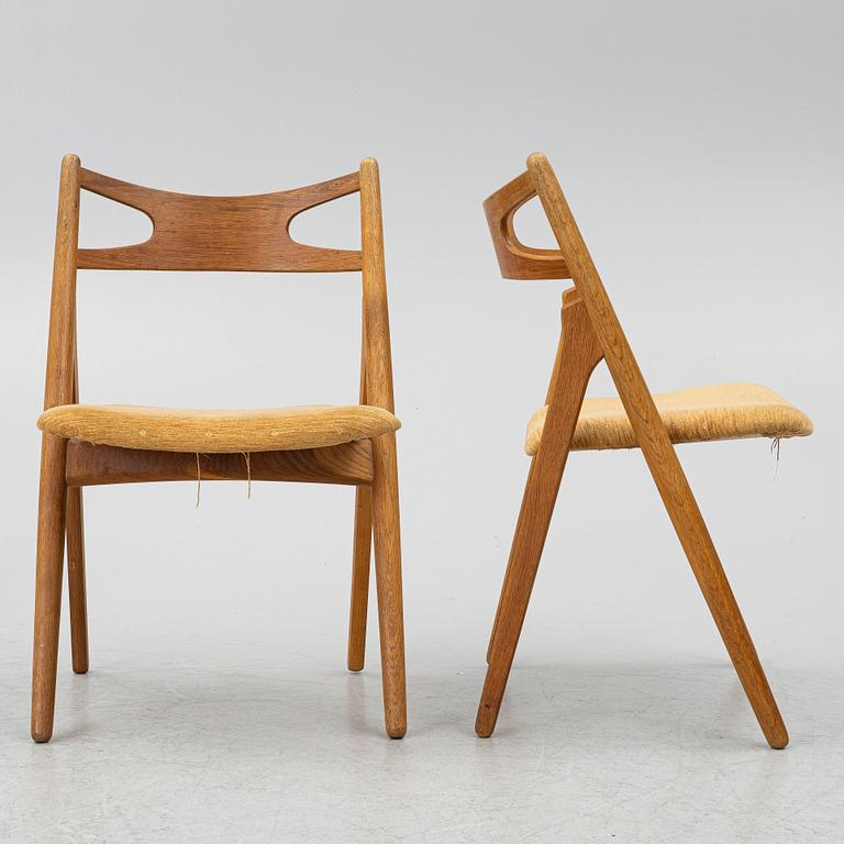 Hans J. Wegner, Stolar, 6 stycken "CH 29", "Savbukkestolen", Carl Hansen & söner, 1900-talets mitt.