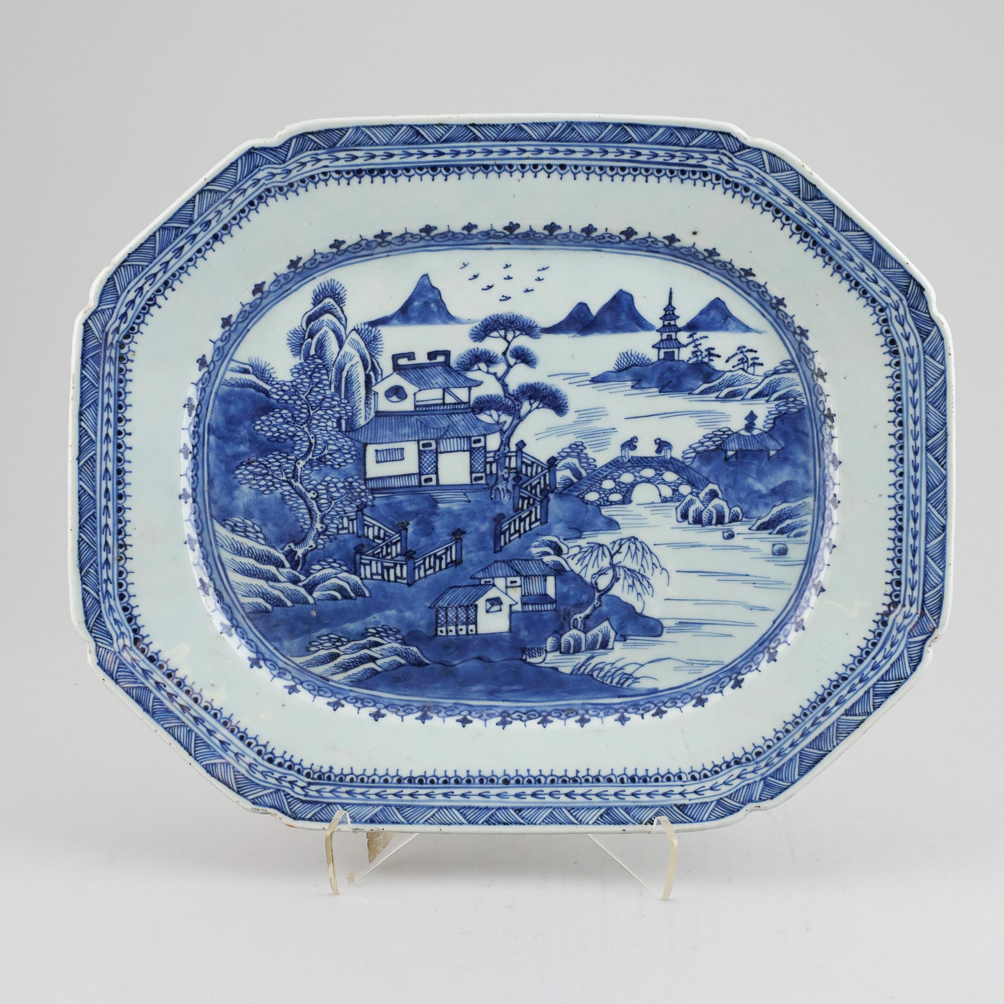 Stekfat, kompaniporslin, Qingdynastin, Qianlong (1736-1795).