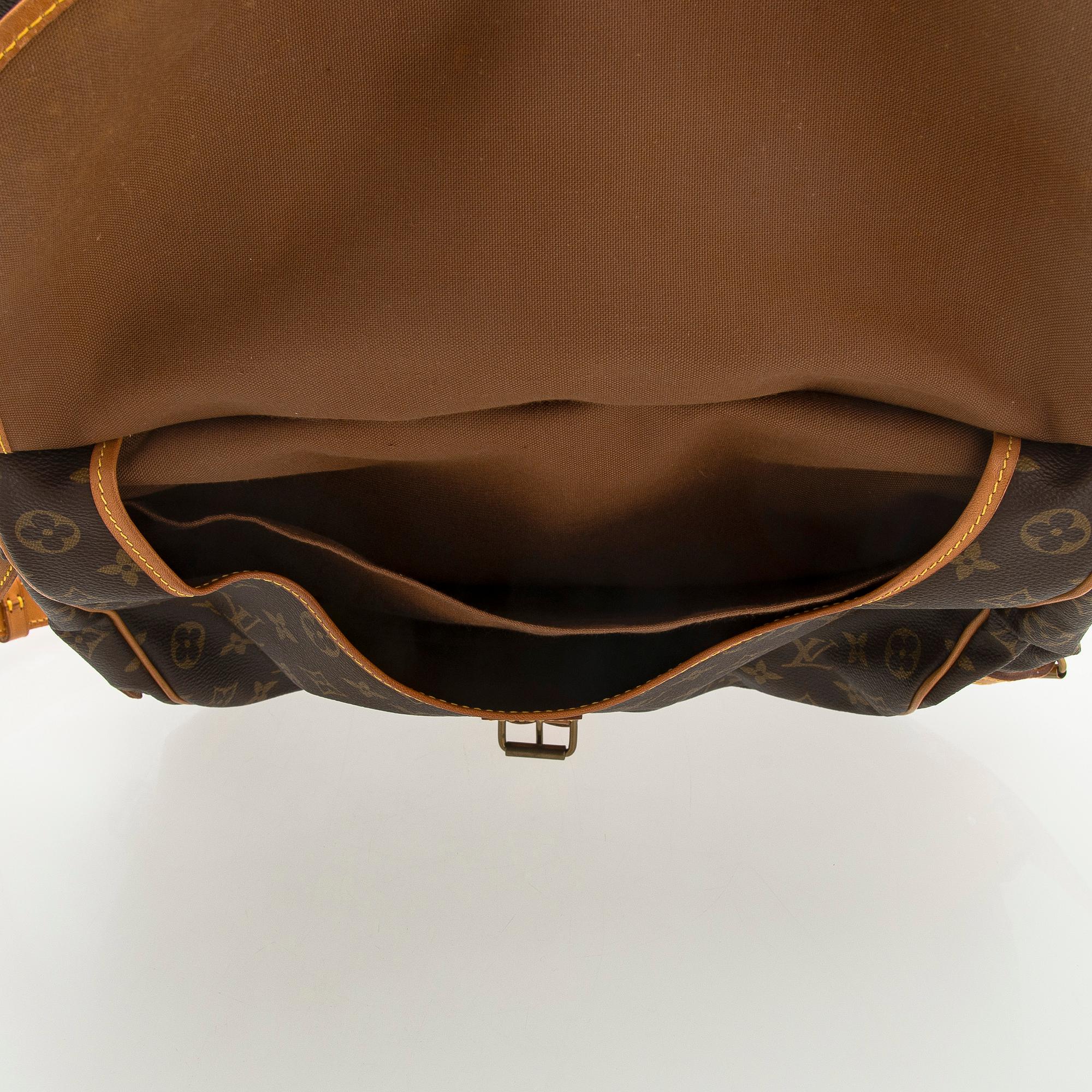 Louis Vuitton, väska, "Saumur 35".