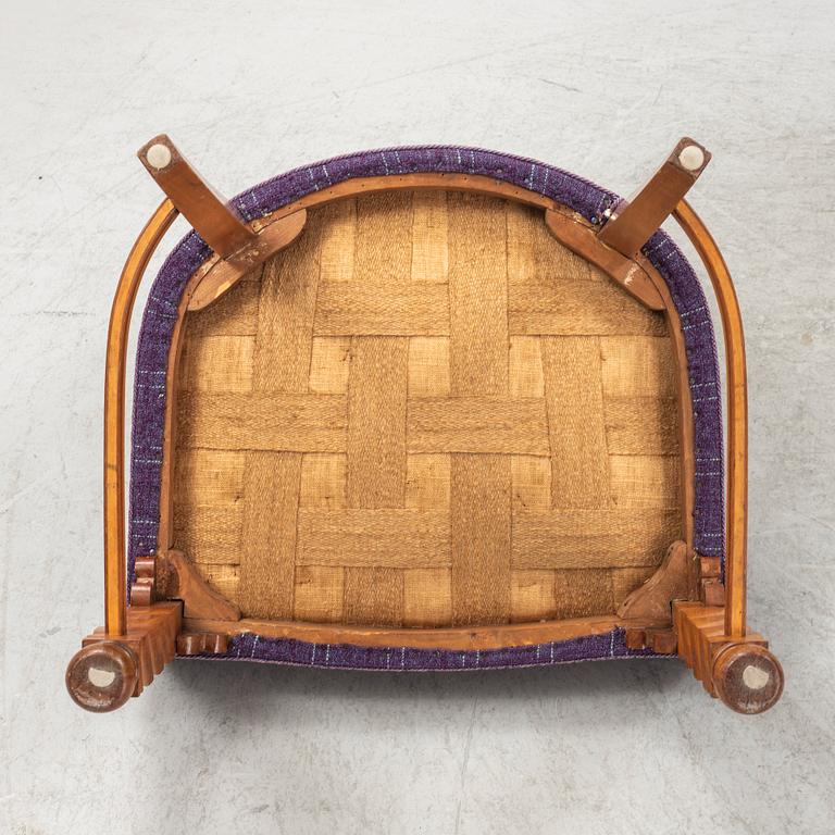 An eight-piece furniture suite, first half of the 20th Century.