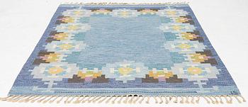 Ingegerd Silow, rug, flat weave, signed IS, approx. 235 x 165 cm.