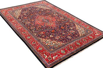 A Bakhtiari carpet, c. 321 x 210 cm.
