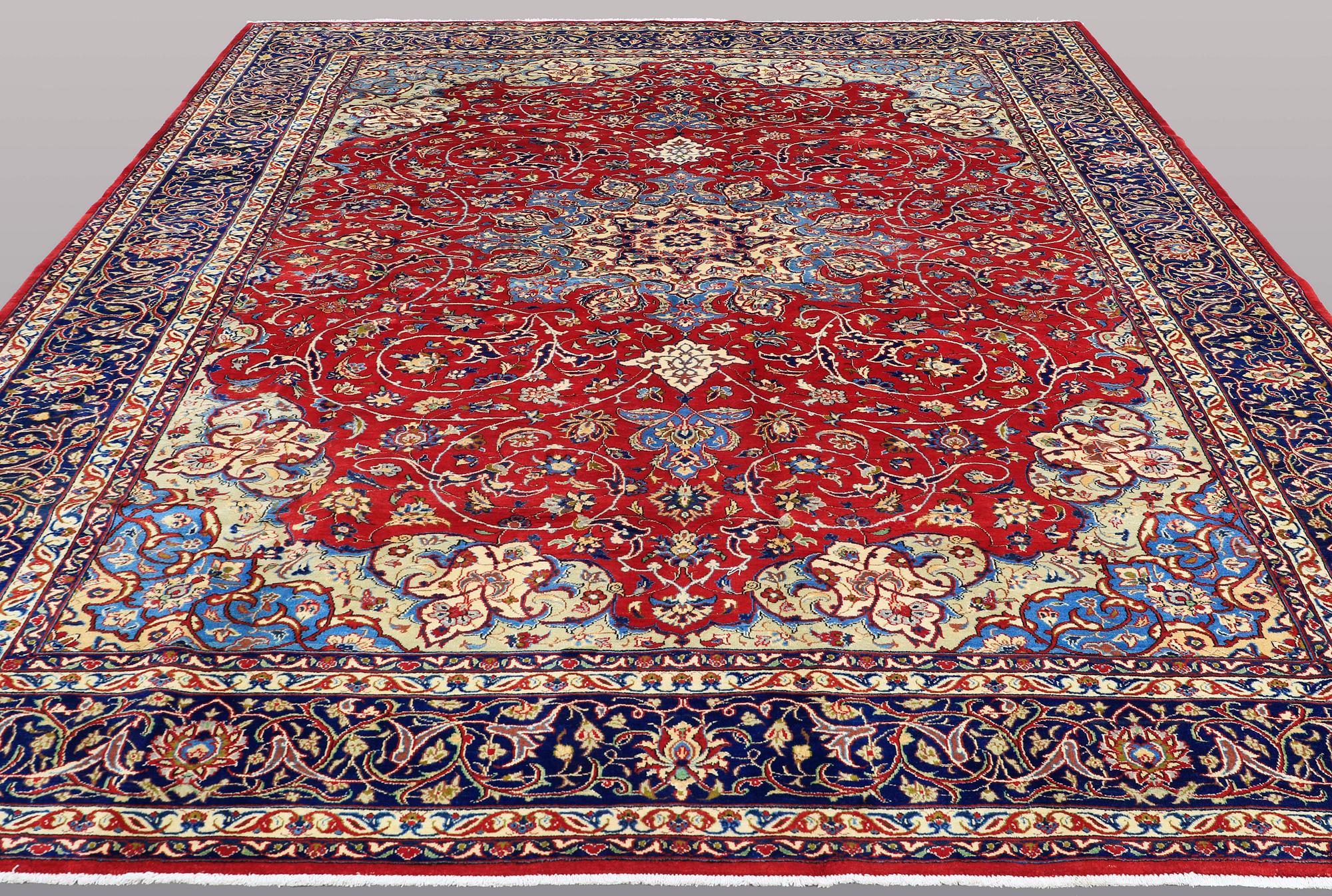 MATTA, Isfahan/Najafabad, ca 441 x 317 cm.