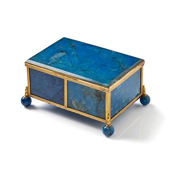 198. A presumably French lapis lazuli and gilt metal box, late 19th century.