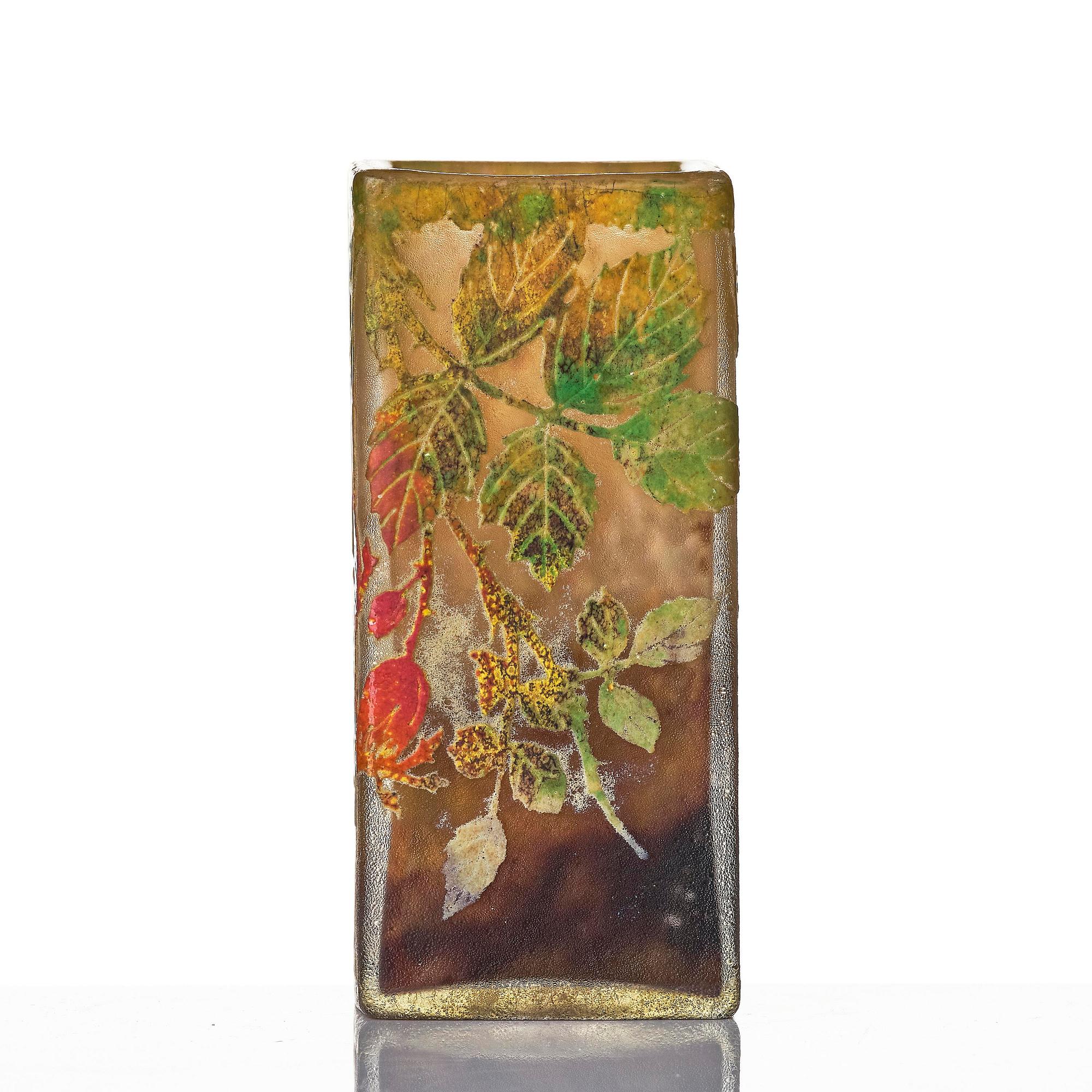 Daum Frères, a set of two Art Nouveau cameo glass vases, Nancy, France.