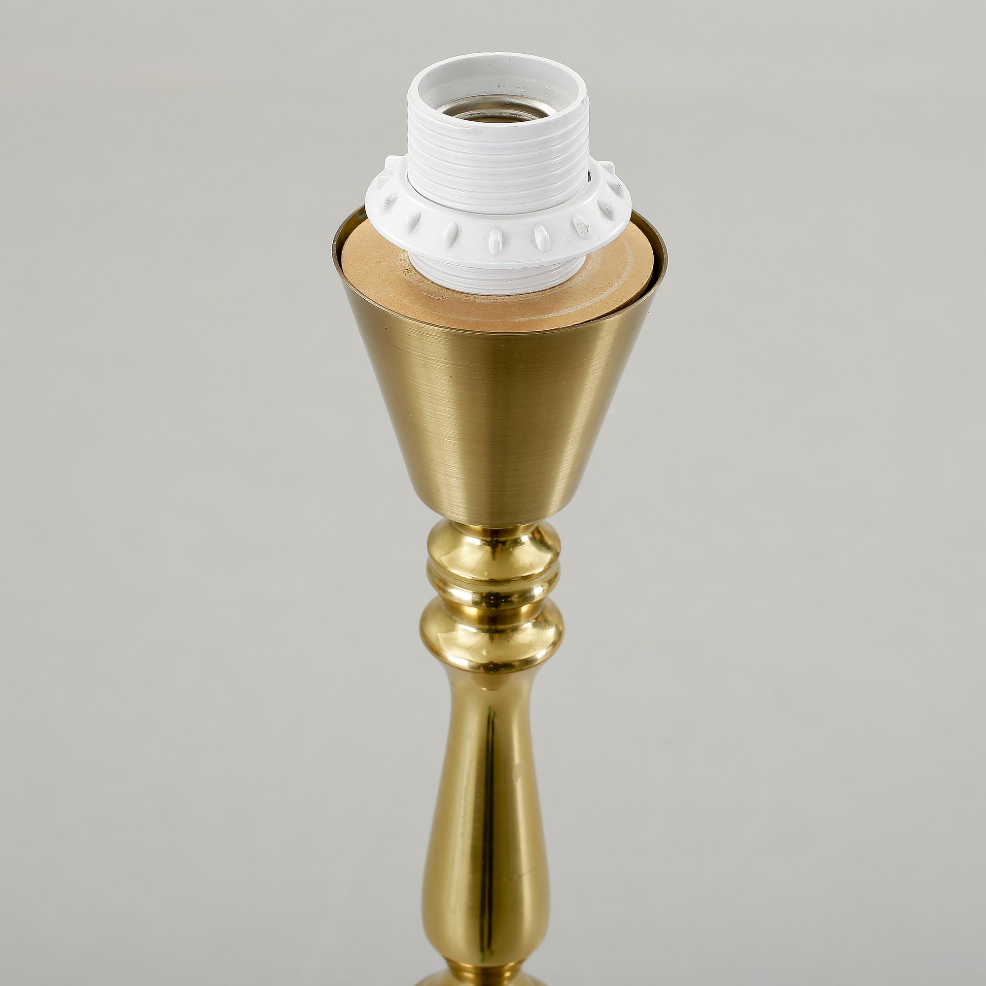 GOLVLAMPA, mässing, 1900-talets andra hälft.