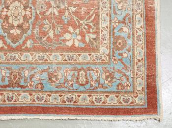 ANTIQUE TABRIZ. 436 x 333 cm.