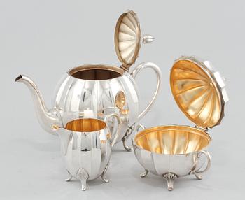 KAFFESERVIS, 3 delar, nysilver, C G Hallberg, Stockholm, omkring 1900-talets mitt.